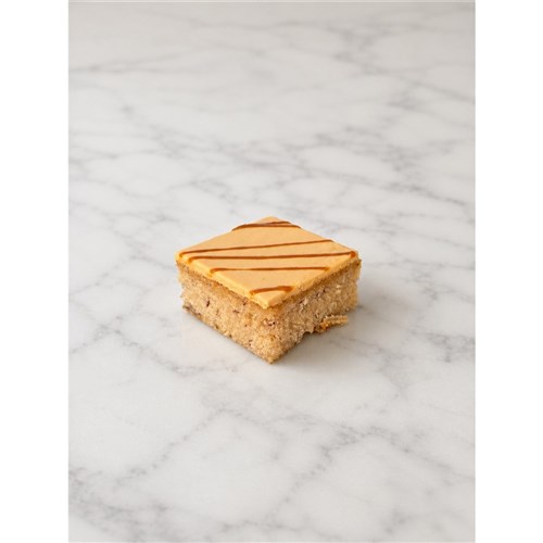CAKE BANOFFEE CUT 60 2.4 KG(4) # CC1398-60 HOMEBUSH CAKES